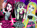 Jwèt Monster High Vs. Disney Princesses Instagram Challenge 