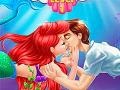Jwèt Ariel And Prince Underwater Kissing