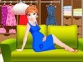 Jwèt Pregnant Anne Dressing Room